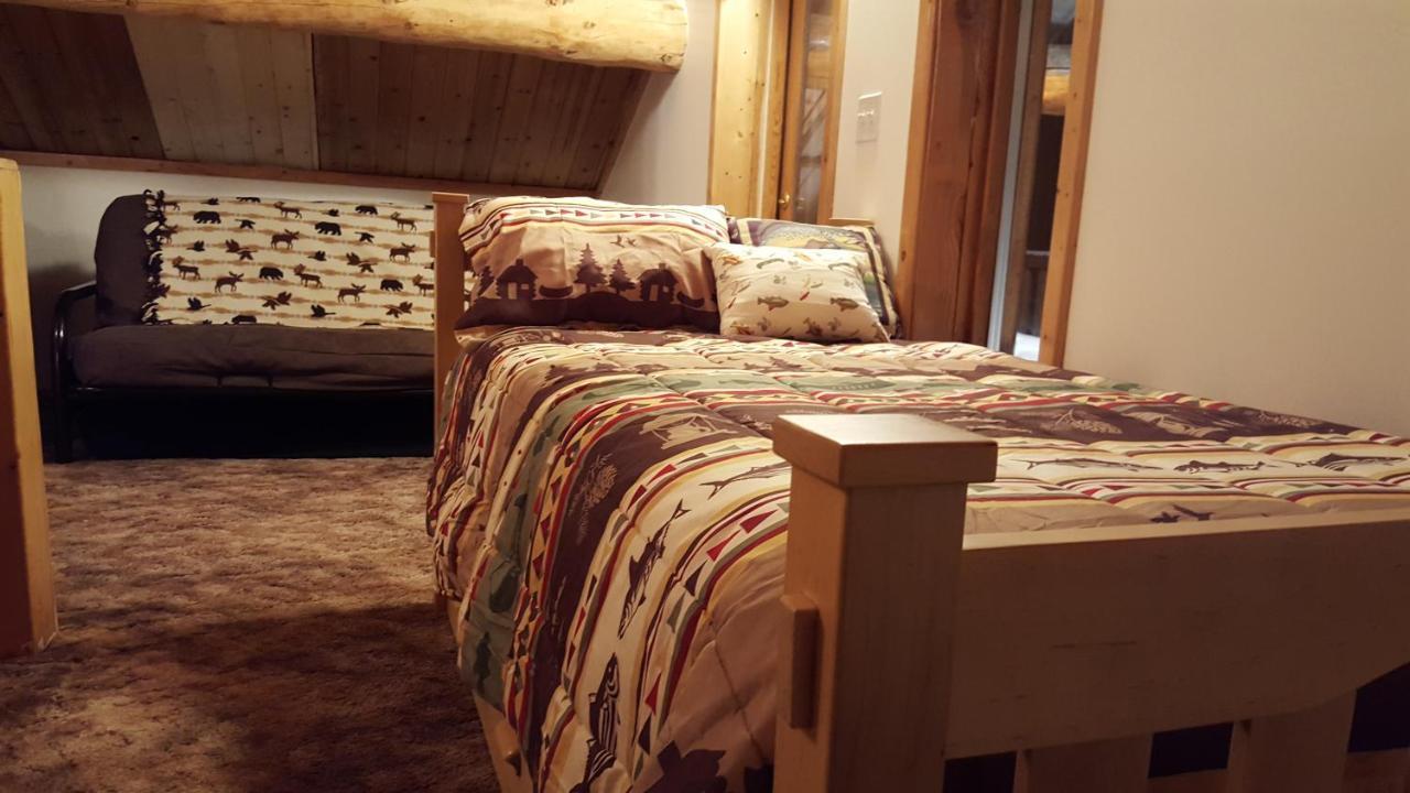 Wildmoon Home Fairbanks Extérieur photo