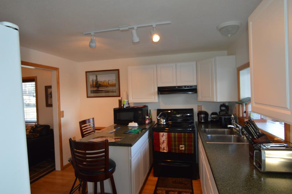 Wildmoon Home Fairbanks Extérieur photo
